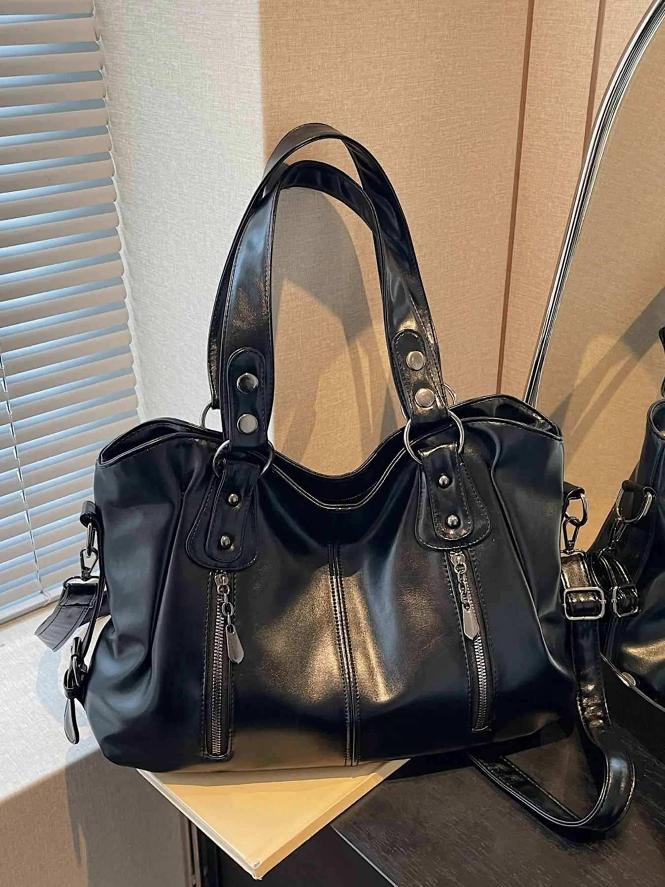 Punk style tote bag, Pu Tote Satchel, with external zipper pocket design, large capacity shoulder crossbody bag, can accommodate files and tablets, suitable for commuting and shopping, PU Leather Shoulder Bags, Trendy commuting bag