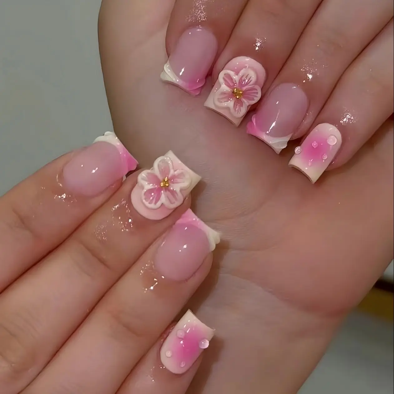 Pink White Floral Short Press-On Nails, 24-Piece Set with Upgraded 3A Adhesive Tabs