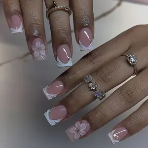 Half-Transparent Nude Short Square Nail Art, French Style 3D Ice Flower Rhinestone Decor, Press-On False Nails for Women Girls