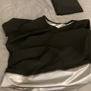 OLLAS Men'S Sauna Suit Shirt - Sweat Absorbent Compression Vest with Waistline, Quick-Dry Workout Top for Gym, Training & Casual Wear - All-Season Body Shaper Jacket in Black & Golden, Sleek Modern Design, Durable Sportswear, Sweat-Resistant Fabric,