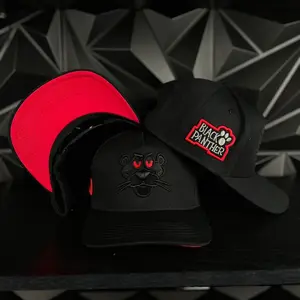 Black panther SnapBack hat-black/red