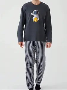 Men's Comfortable Astronaut Print T-Shirt and Striped Long Pants Set, Polyester Blend, Casual Home Wear, Spring Summer Fall