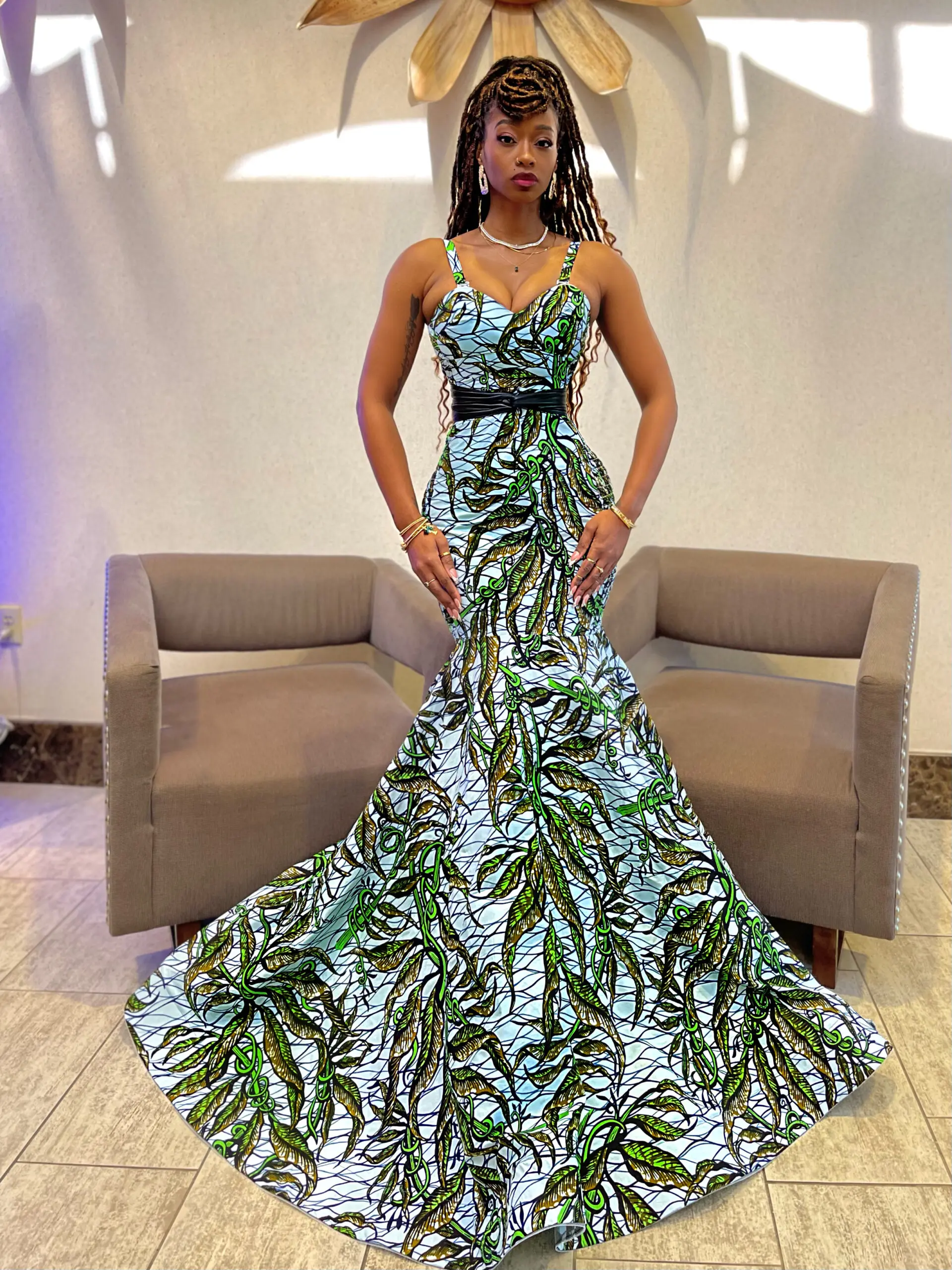 long sleeve short prom dresses Emerald Green Lace Homecoming Dresses Long Sleeves Prom Short Dresses