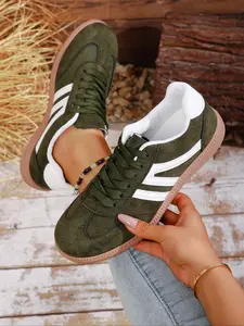 Women's Mustard Yellow & White Two-Tone Suede Retro Fashionable Sneakers Low-Top Lace-Up Design Gum Sole Casual Trainers Daily Fashion Footwear Outdoor Walking Lifestyle Shoes Christmas heartwarming gift