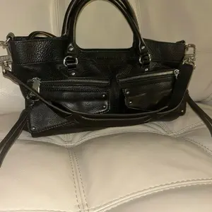 Aimee Kestemberg Black pebbled leather bag Tote Road Satchel w/shoulder strap