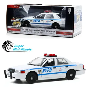Greenlight 1:24 - 2011 Ford Crown Victoria Police NYPD #85513