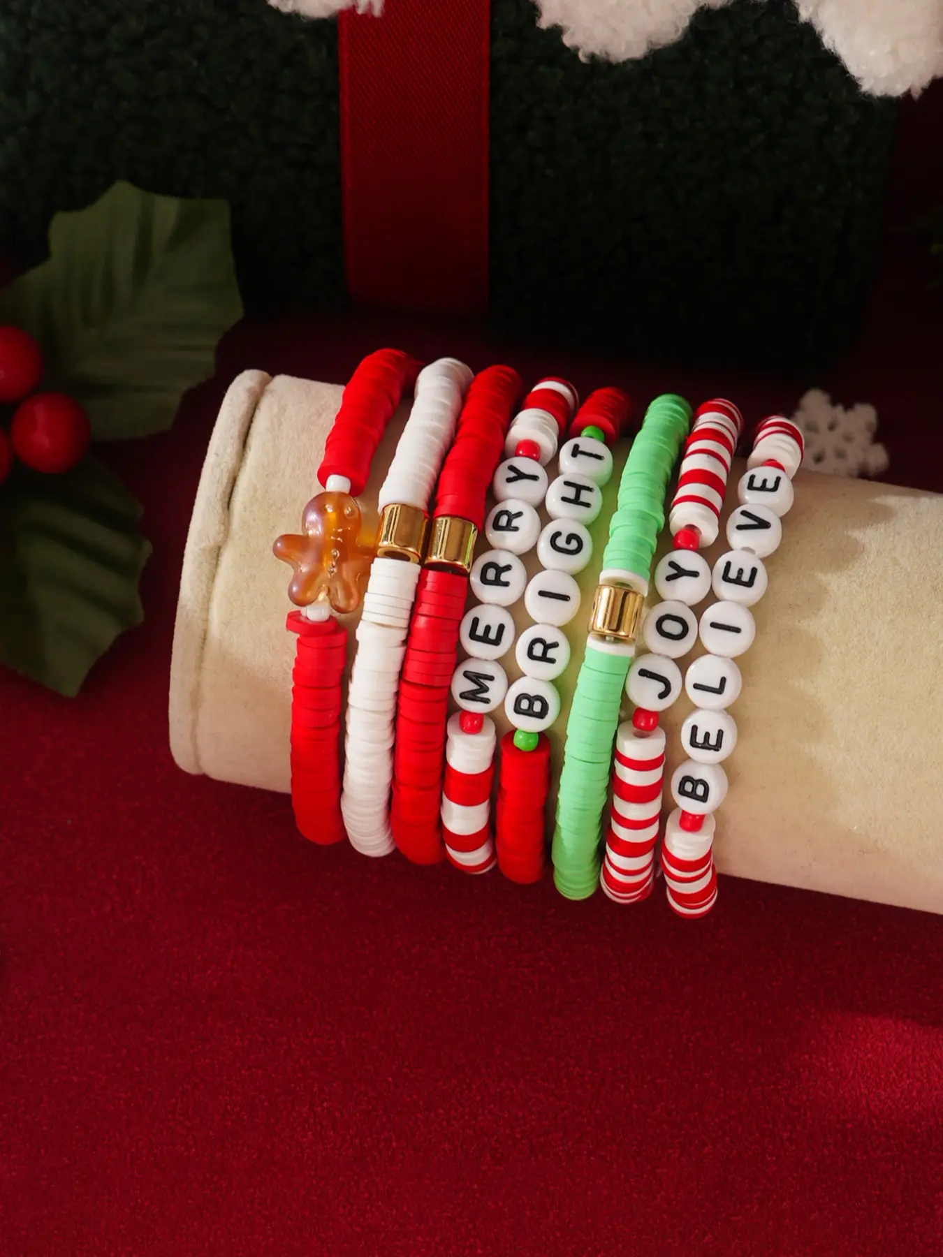 Christmas Gingerbread Man Bracelet Set, 8 Pieces, Perfect for Ladies' Christmas Layered Wear, Fashion Jewelry Accessories