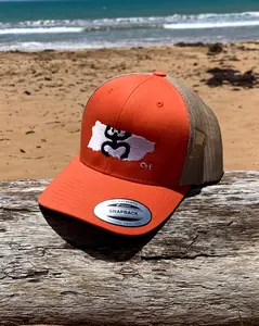 Nuestra isla Trucker Hat