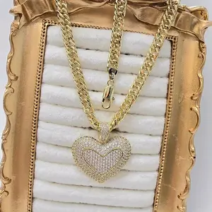 Set. Cadena 18inc pulsera 7-8inch dije con dije de  corazon grande. Laminado 14k