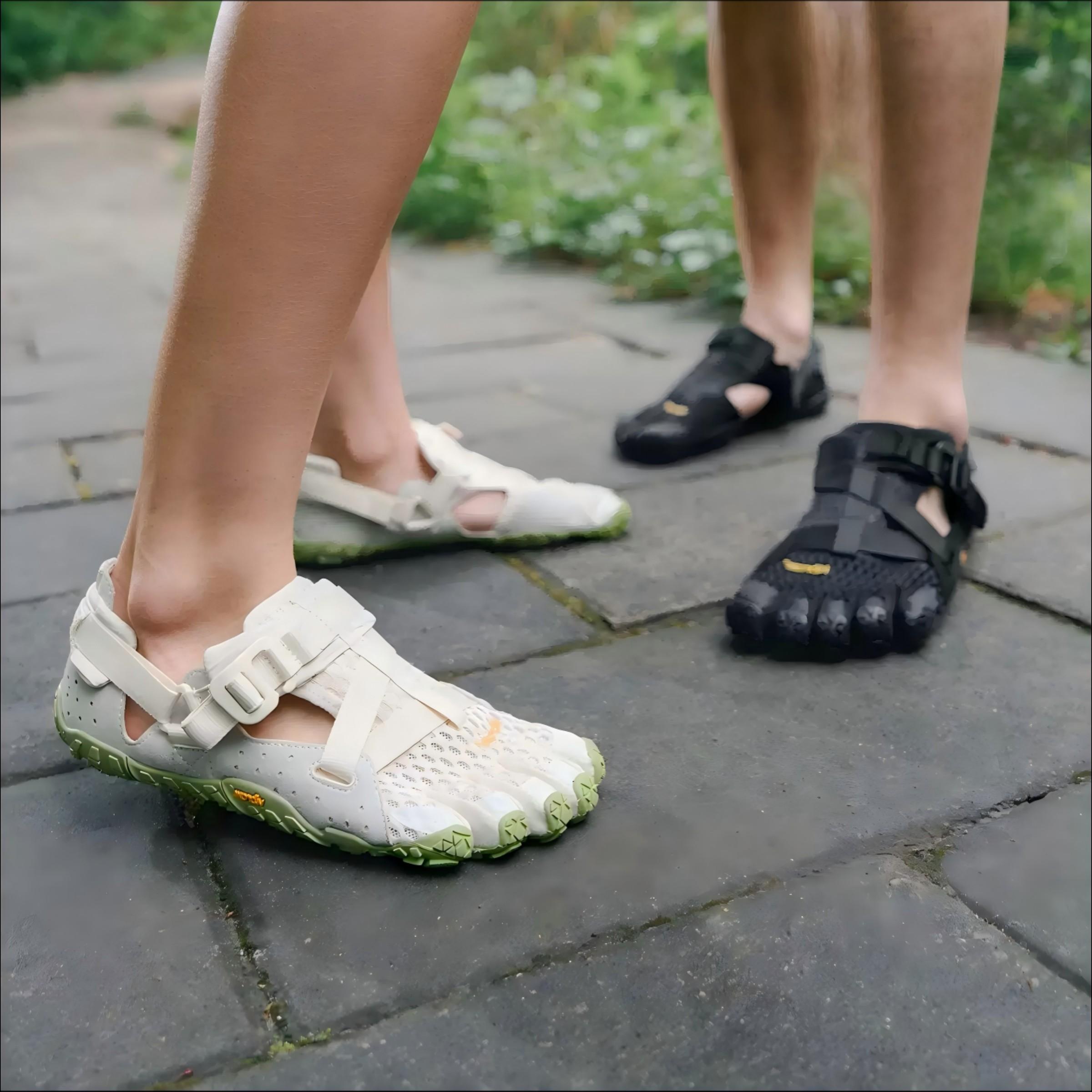 Women’s Five Finger Gym & Training Shoes | Flexible Barefoot Sneakers with Non-Slip Grip, Breathable Design for CrossFit, Pilates, Running, Lifting & All Workouts