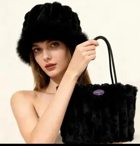 Women's Faux Fur Tote Bag Soft Plush Shoulder Handbag Winter Fashion Purse kraft paper