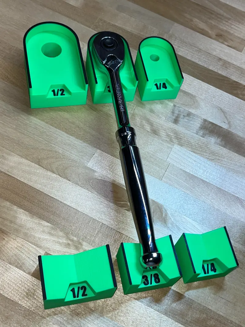 Organizzatore Magnetico Per Pinze E Attrezzi - Stampato In 3D - 3DKube