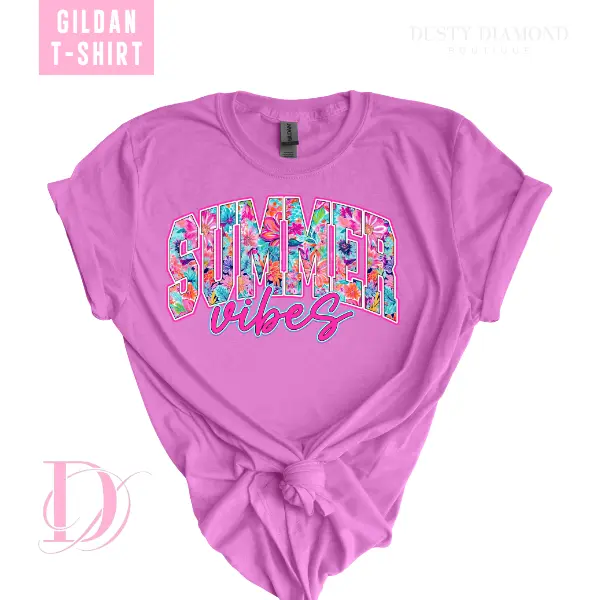 Summer Vibes Gildan T-Shirt