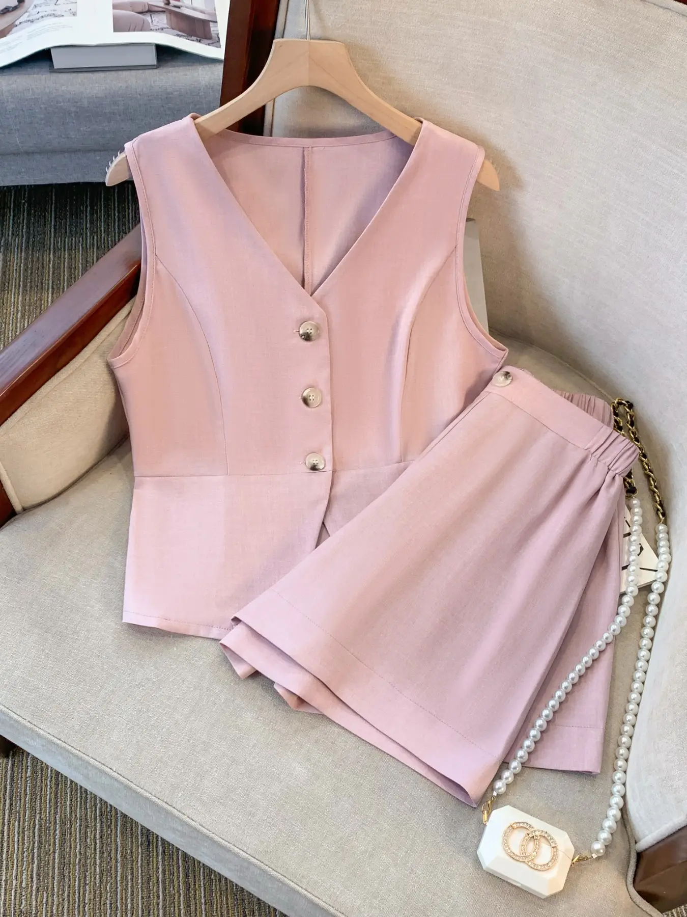 Elegant French Style Chic V-Neck Sleeveless Vest Jacket Set, Elastic Waist Straight Leg Shorts, Women's Fashion Womenswear