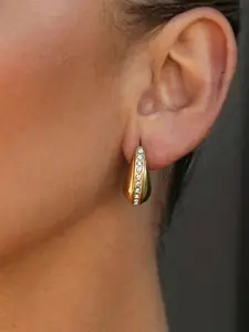Ladies' Gold-Plated Stud Earrings Tear Drop Earring Exquisite and Elegant Earrings 18k Gold-Plated Stainless Steel Waterproof Gold Steel Color C-Shaped Hollowed-Out Diamond-Encrusted Jewelry Versatile Stud Earrings for Both Travel and Home