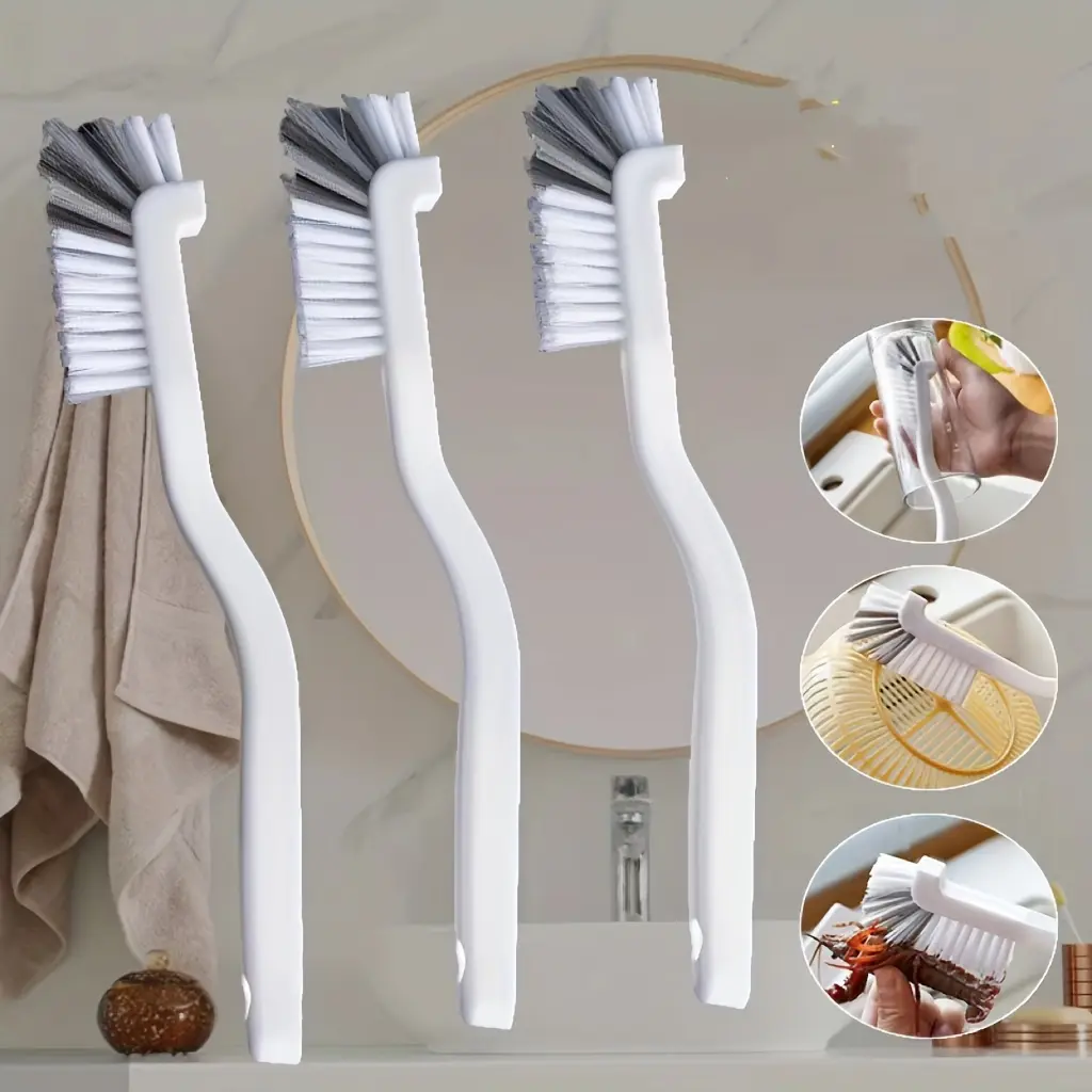 A Specialized Brush for Cleaning Cups, Designed for Blenders, Featuring a Long Handle And No Dead Angles