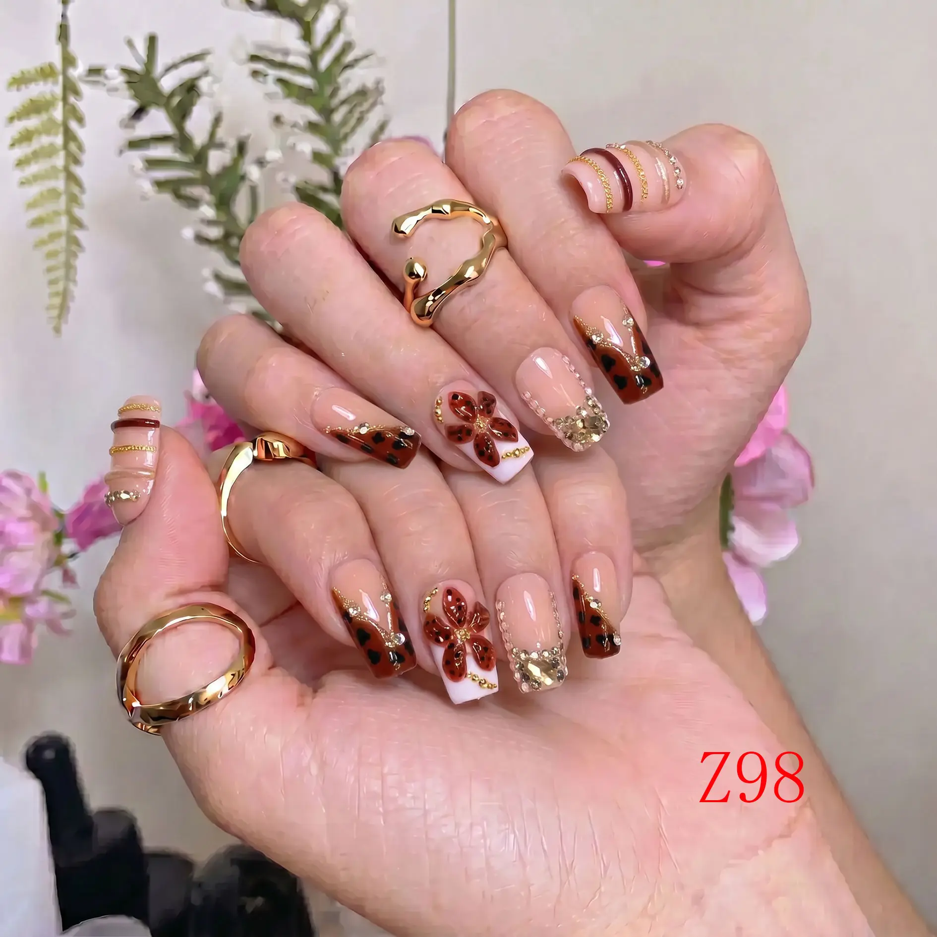 Nailbeebee Z98 1.0 inch Handmade Press-On Nails - Reusable, Salon-Quality, Long-Lasting, Glossy | Press on Nails for Daily Office, Date Nights, Holiday Trips