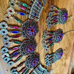 Afghani Necklace . Snack