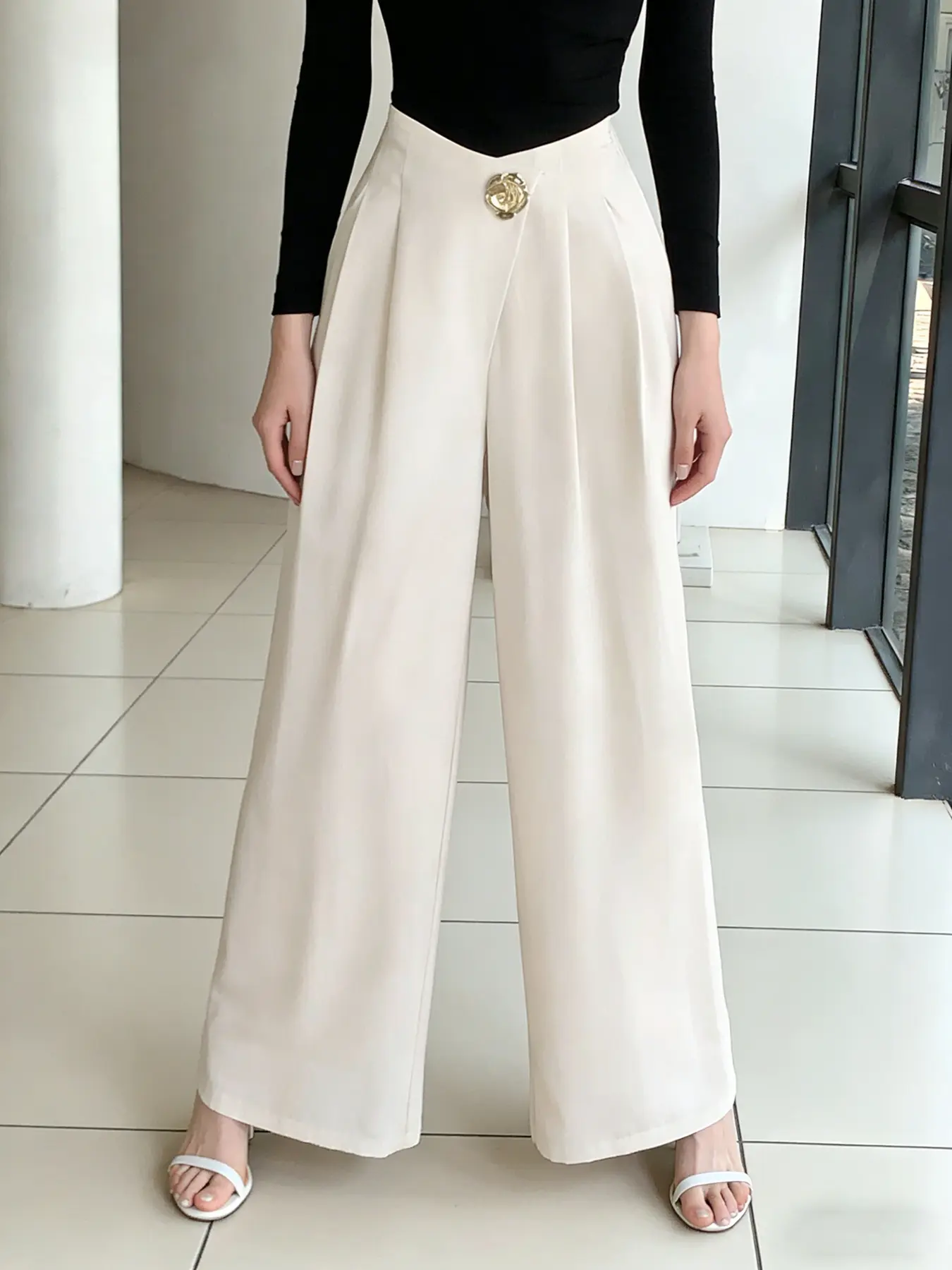 A stylish peach-colored high-waisted wide-leg pants for women, a sleek slim-fit office suit pants, a unique design casual long trousers suitable for all seasons, perfect for home, indoor, and outdoor wear, Palazzo Pants
