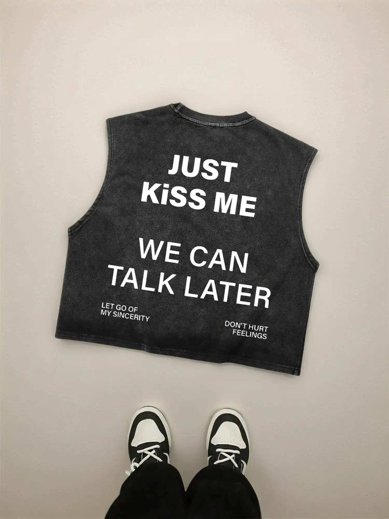 Men's Just Kiss Me Letter Print Tank Top, Loose Casual Street Sleeveless Top for Summer, Graphic Men's Clothes for Daily Wear, Streetwear, Tanks Tops,