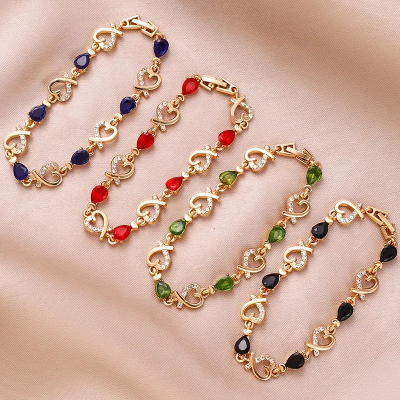 Viral Trend Coquette Y2K Aesthetic Women’s Heart Charm Bracelet, Full Paved Shiny Rhinestone Adjustable Nickel-Free Anti-Tarnish Chain Jewelry, Elegant Sparkly Lightweight Accessory for Valentine’s Day, Dating, Daily Wear, Birthday & Party Gift