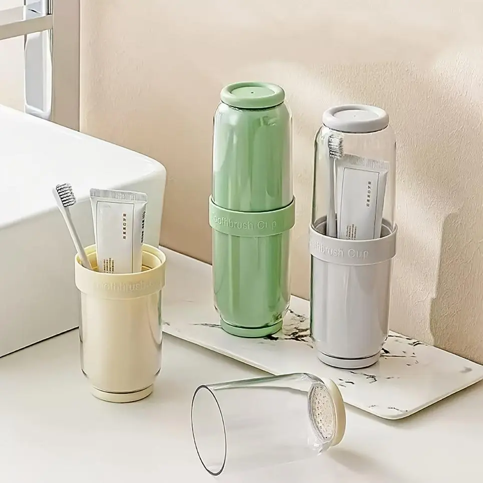 Portable Travel Wash Cup with Dry And Wet Separation, Available in Two Colors, Can Be Split Into Three Cups, Features a Drainage Hole at The Bottom to Prevent Accumulation, Keeping It Dry. Convenient for Storage, Space-Saving