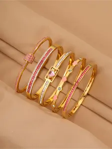 5-piece set of French elegant and fashionable classic luxury bracelets, made of stainless steel material, suitable for daily wear and important occasions