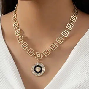 Fashion Lion Head Pendant Necklace For Women