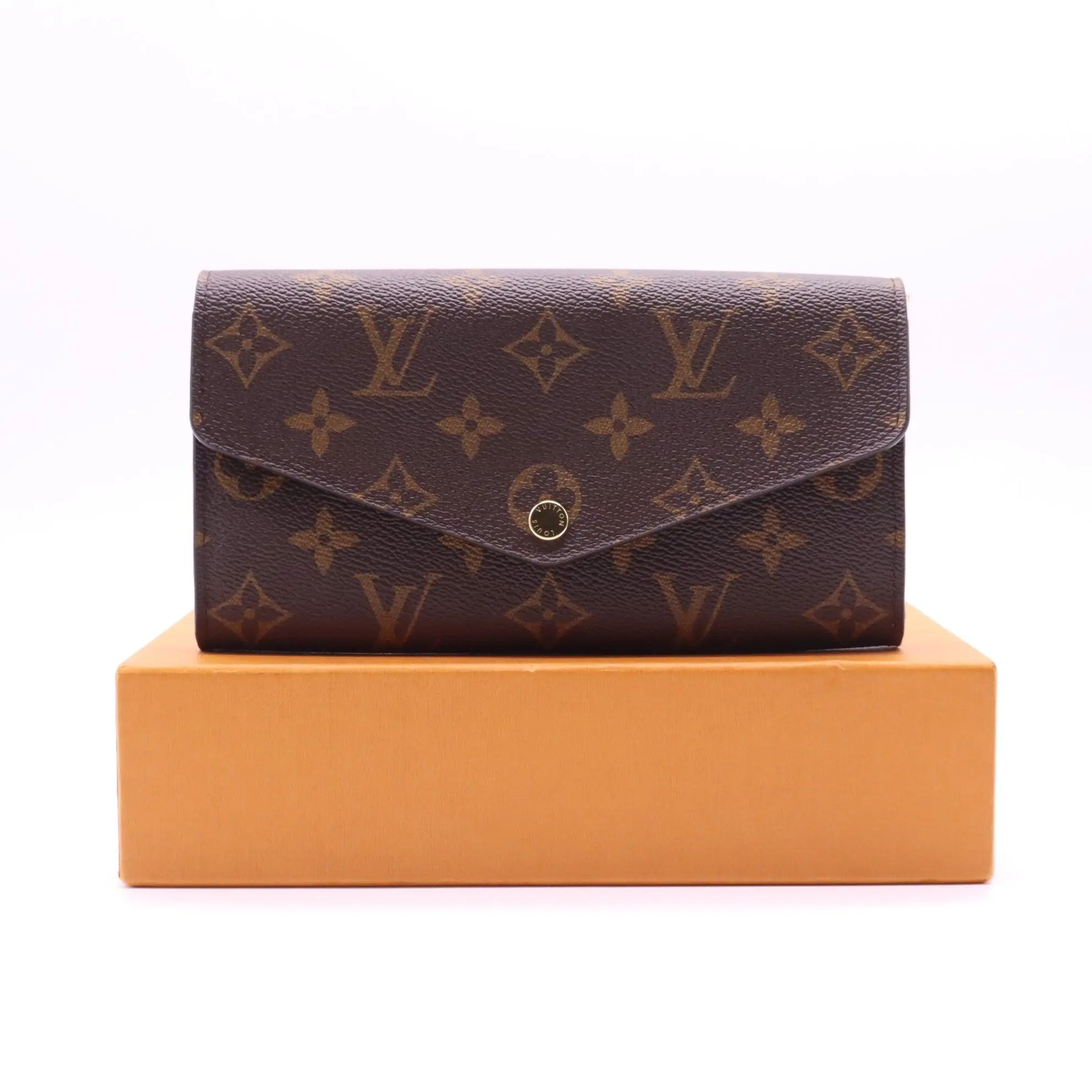 Pre-owned Leather Small Leather Goods Sarah Wallet Monogram W21495