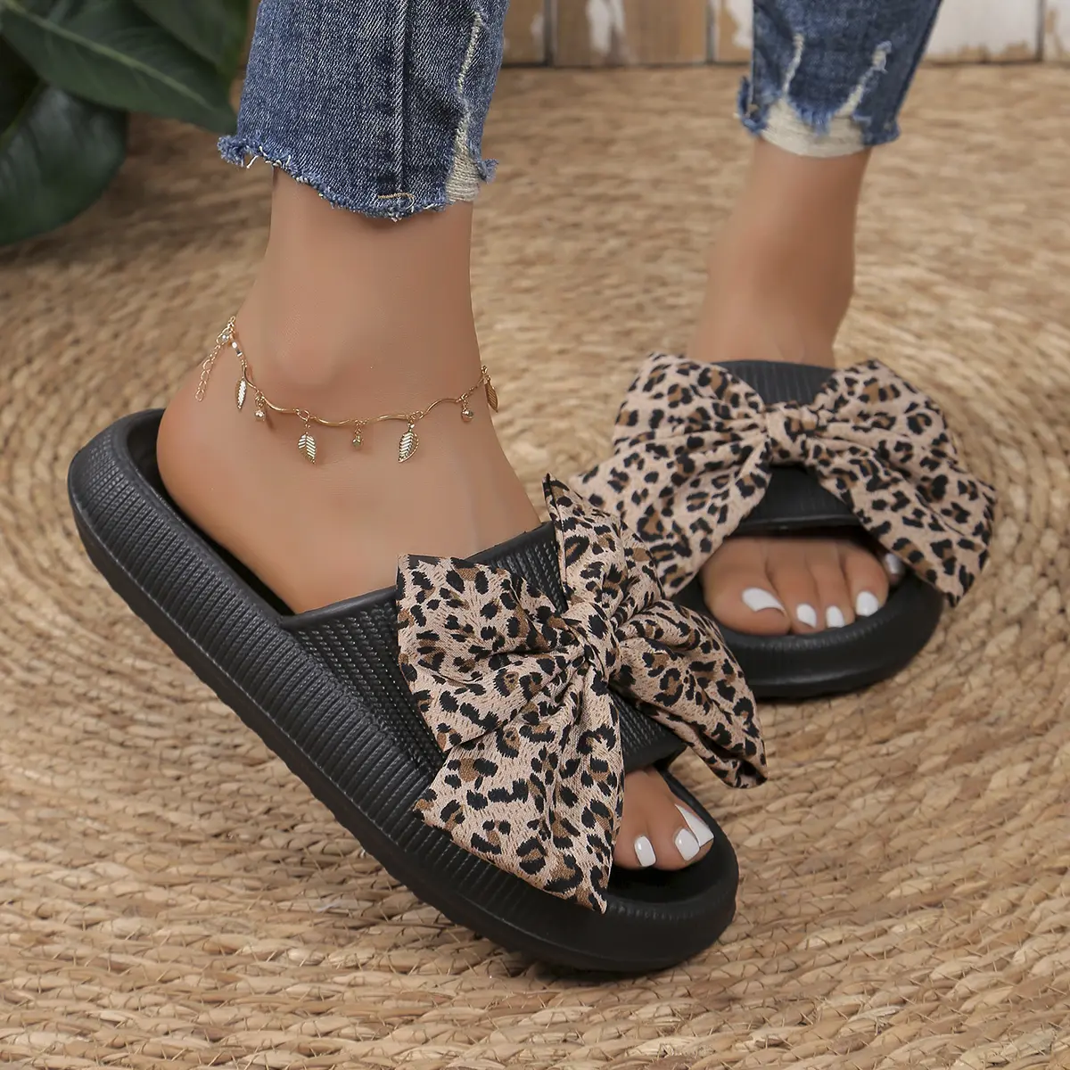 Classic Leopard Print Bow Slides for Women, Soft EVA Thick Sole Platform Slippers, Non-Slip Design for Indoor Outdoor Summer Wear, Anti-Slip Waterproof Women's Fashion Slippers, Cloud-Fluff Women's Fashion Slippers