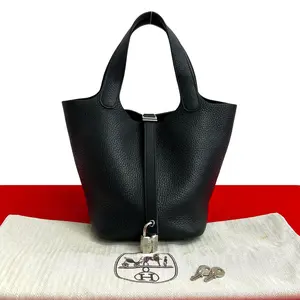 Pre-owned HERMÈS Calfskin Shoulder Bags Hermes Picotin Lock PM Handbag
