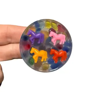 Gallop & Pick Minis 5 pack Pickable pebble pads with horse