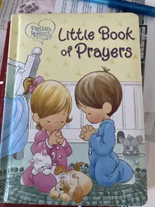 Precious Moments: Little Book of Prayers Board book