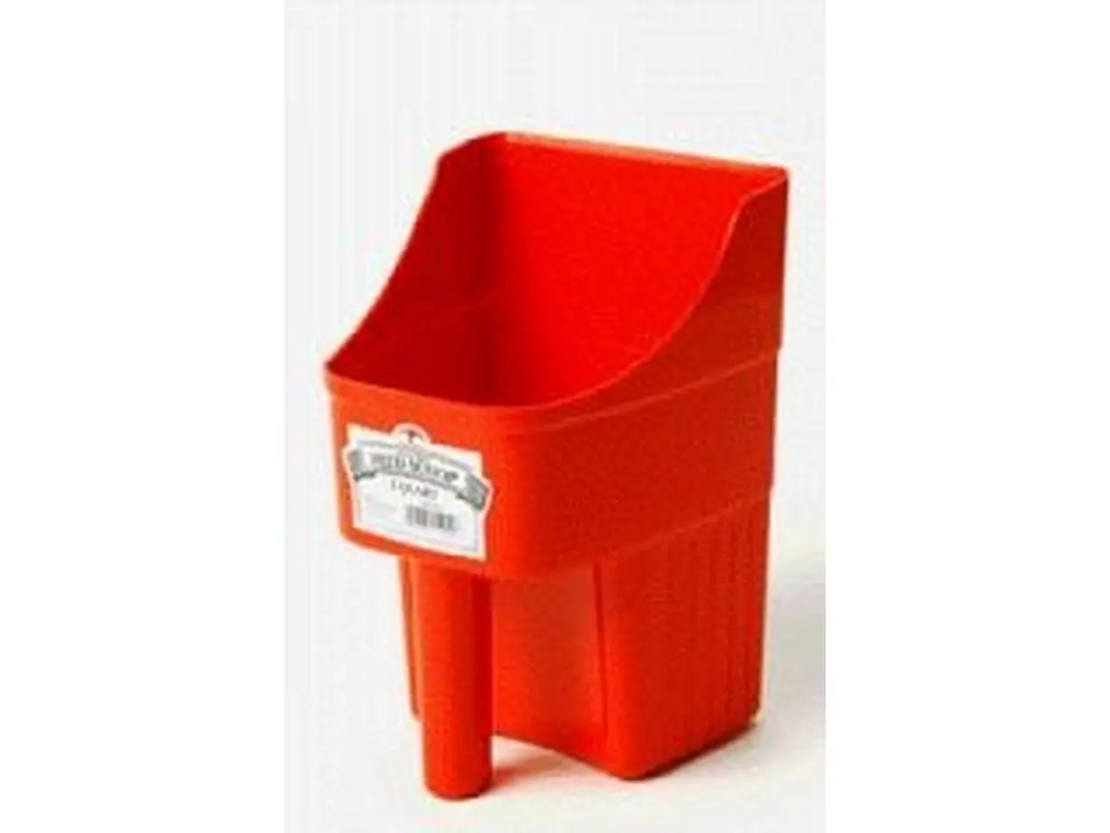 Miller Enclosed Feed Scoop Red 3 Quart - 150408