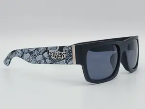 Locs Black and White Graffiti Skull Design Sunglasses 8LOC91187