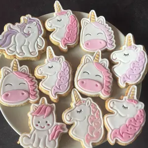 6count/box Unicorn Cookie Cutters Plastic 3D Cartoon Cake Biscuit Mold Stamp Kitchen Baking Tool Unicorn Party Decoration Supplies