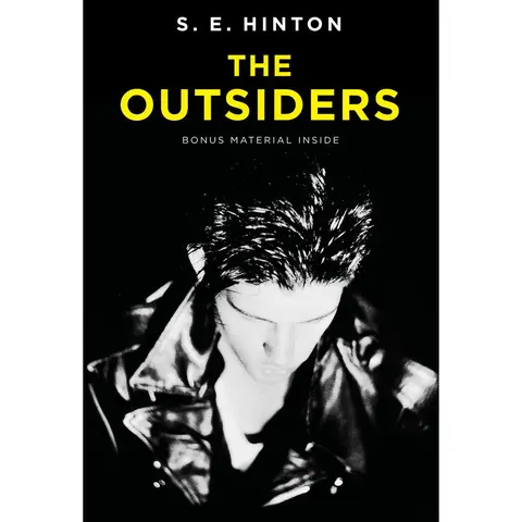 Used English Literature Book - The Outsiders by S.E. Hinton (2006 Edition, 224 Pages, Soft Cover Used Copy) - Viking Books for Young Readers, Inspiration for Musical, Young-Adult Fiction, Very Good Condition