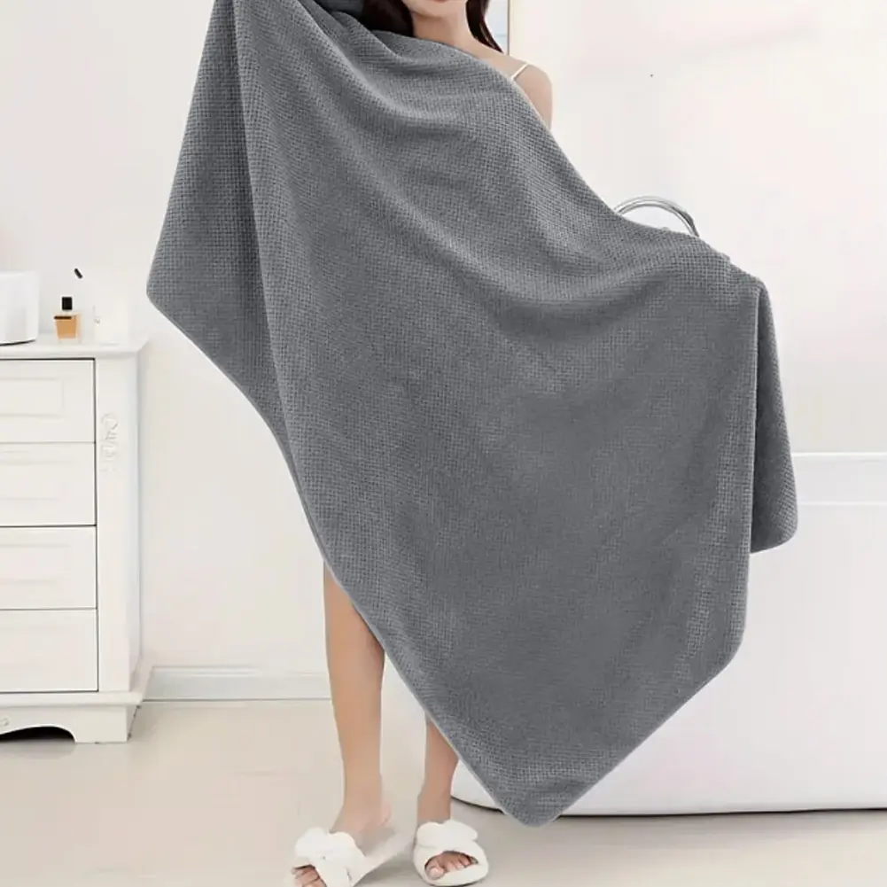 Extra Large Bath Towels 2 or 4 Pack 35.4 x 69 Inches Super Absorbent & Lightweight Quick Drying Oversized Family Shares- Oversized Bath Sheet Towels for Adults