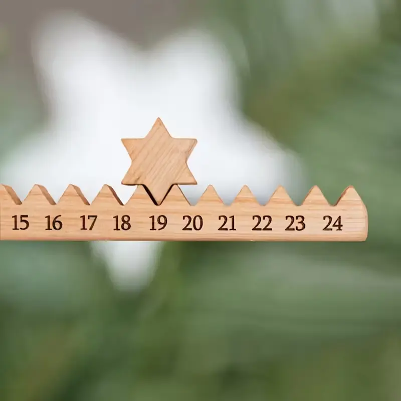 Wooden Christmas Countdown Calendar with Stars, Holiday Gift for Family & Friends, Farmhouse Home Decor, Festive Decoration