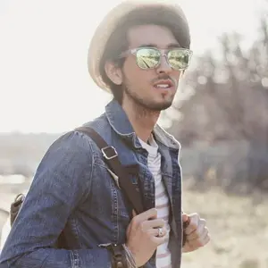 Zerouv "Mormont" Transparent Horned Rim Flash Mirrored Lens Sunglasses