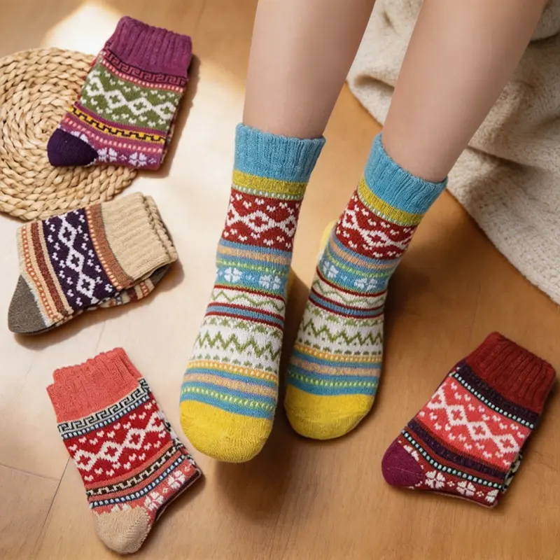 5PCS Women's Mid-Calf Warm Crew Socks,Thickened Knit Socks for Home, Sleep & Daily Casual Wear