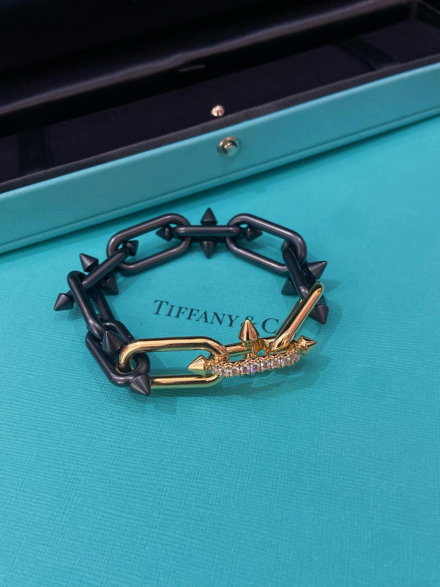 Pre-owned Tiffany & Co. x Pharrell Williams Titan Trident 18K Gold Bracelet, Limited Collab Edition, Titanium & 18K Yellow Gold, Medium Size, 7.68'' Length