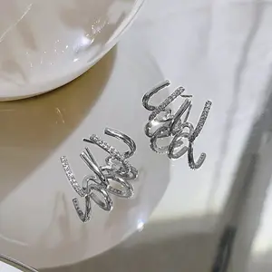 925 silver needle four-prong earrings, unique design, hypoallergenic, fashionable and versatile earrings