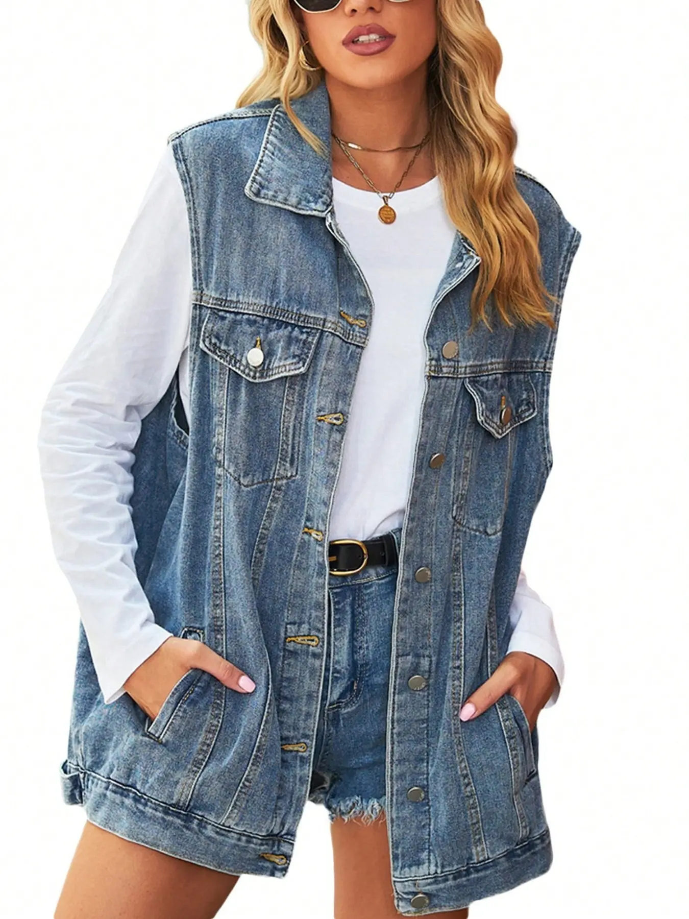 Women's Oversized Light Wash Denim Vest Sleeveless, Jean Jacket Vest Button Down, Basic Long Waistcoat With Pockets Casual Streetwear, All-Season Wear, Perfect for Daily