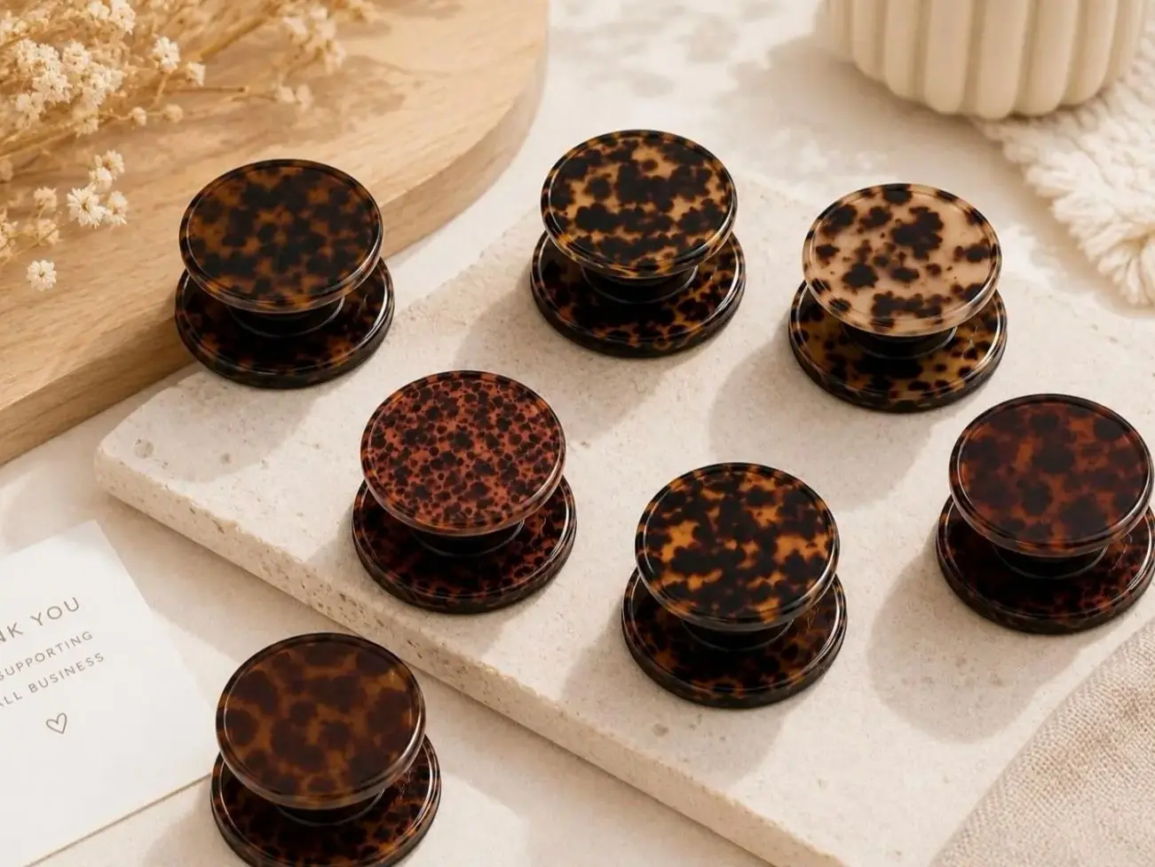Tortoise Shell Phone Grip Glossy Animal Print Pop Socket Style Phone Holder Neutral Aesthetic Leopard Pattern Phone Stand Trendy Mobile Accessory Gift for Women Girls