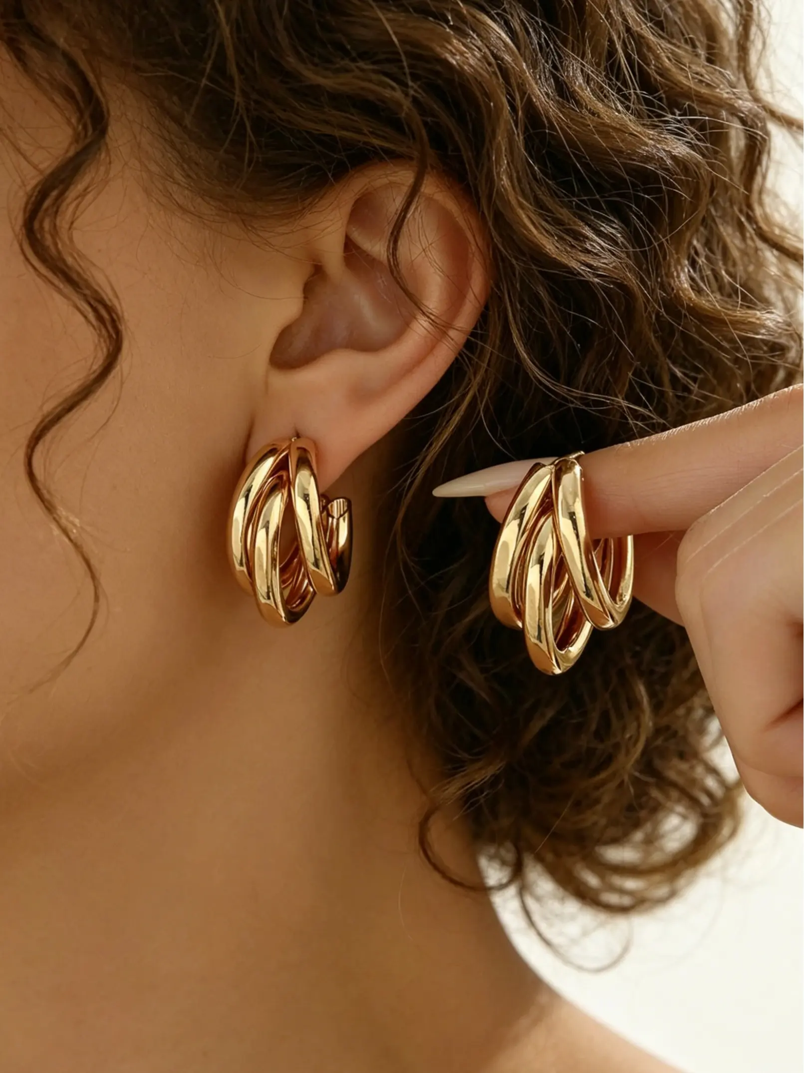 Vintage Chunky Twisted C Hoop Earrings for Sensitive Ears Women, Gold & Silver Two Tone Geometric Statement Hoops, Hypoallergenic Trendy Jewelry, Ideal Birthday Gift for Daily Wedding Club Outfits