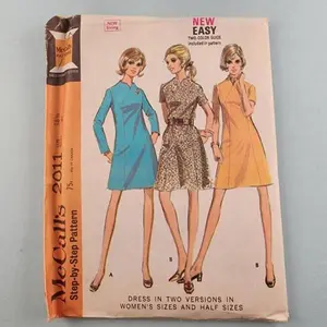 McCall's 2011 Vintage Sewing Pattern '69 Women's Lightly Fitted Dress Size 18.5