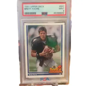 1991 Brett Favre  Upper Deck Rookie Card #647  - PSA 9