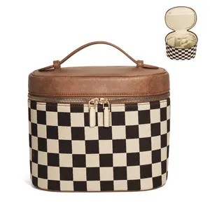 Fashion Checkered Makeup Bag Vanity Case for Women Leather Cosmetic Bag Travel Toiletry Bags Portable Makeup Organizer Case
