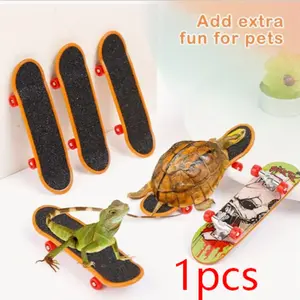 Finger Skateboard Toy, Alloy Stand, Random Color, Creative Cartoon Design, Durable Plastic, Perfect Party Gift